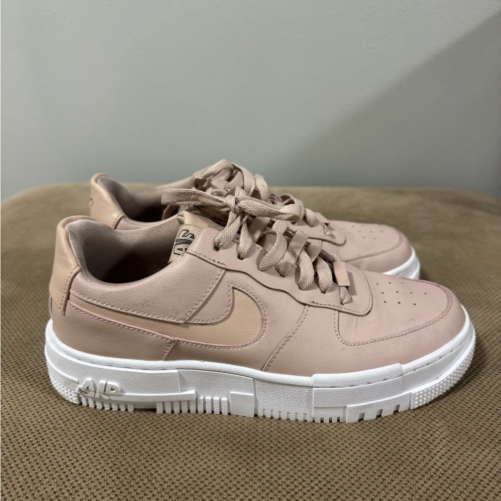 Wmns Air Force 1 'Pixel Particle - Picture 7 of 11